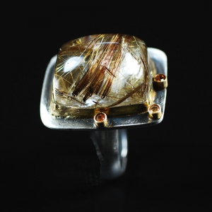 Gold Inclusions Ring Detail